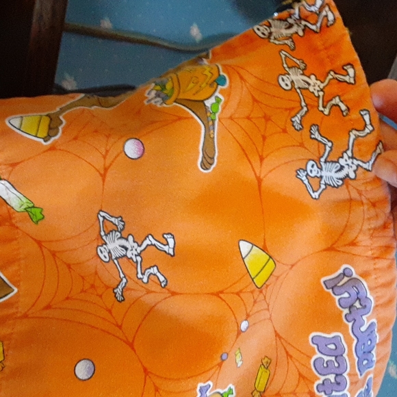 Scrub top - Picture 7 of 7